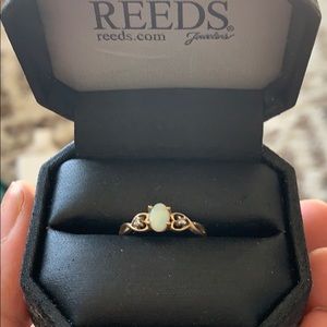 10k Gold Opal Ring